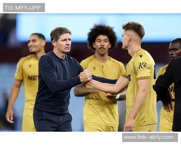 瑞天空报道：格拉斯纳渴望执教拜仁水晶宫新合同或含解约条款